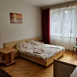 Livingpalanga Meta1 شقة *