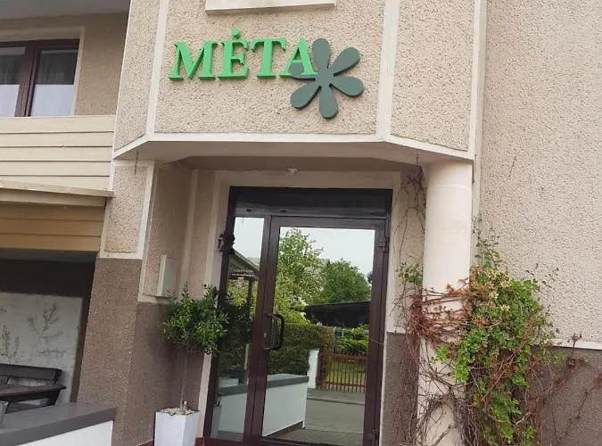 Livingpalanga Meta1 Апартаменти